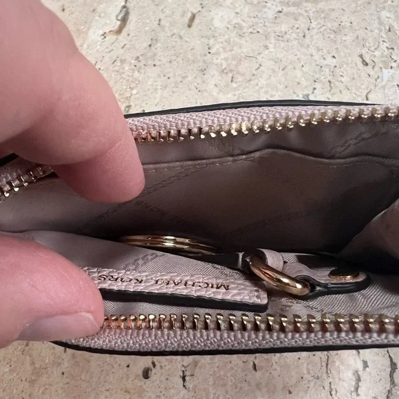 MICHAEL KORS Pink Leather Coin Purse, Card Holder Wristlet - Picture 8 of 12